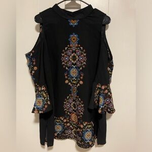 Women’s Cold Shoulder Tunic Black/Boho Print SZ XL